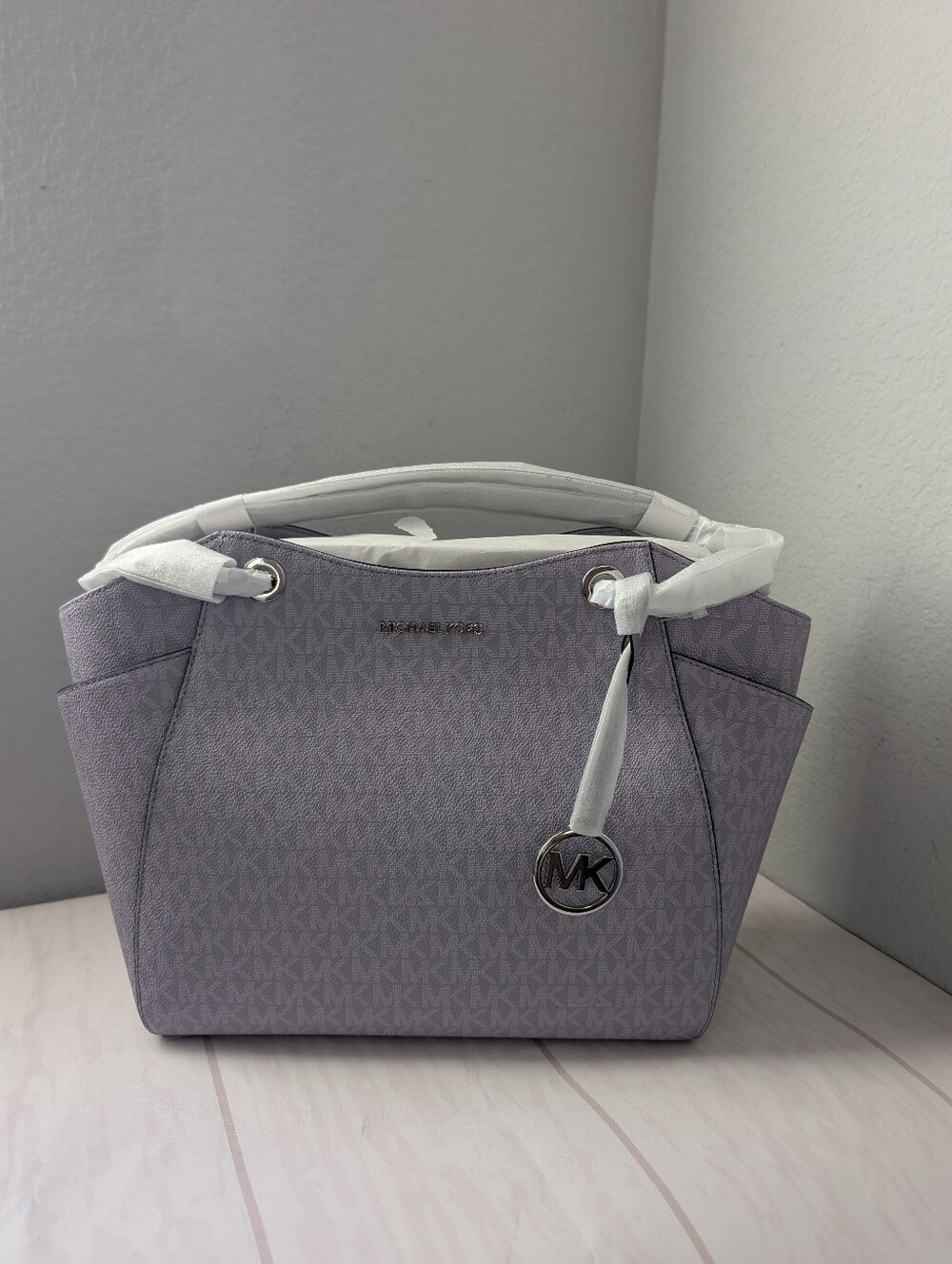 NWT Michael Kors Jet Set Large Signature Logo Shoulder Bag In Lilac